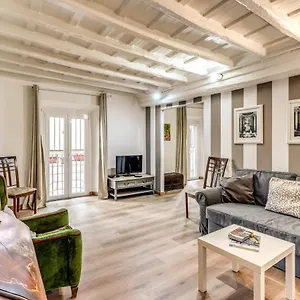 https://big-lovely-nest-in-the-heart-of-rome.it-romehotels.com